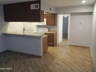 Photo #4: 6973591 Listing 