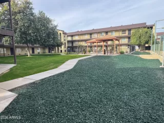 Photo #6: 6973591 Listing 