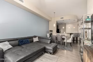 Photo #3: 6973598 Listing