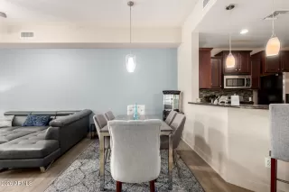 Photo #6: 6973598 Listing