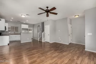 Photo #4: 6973840 Listing 