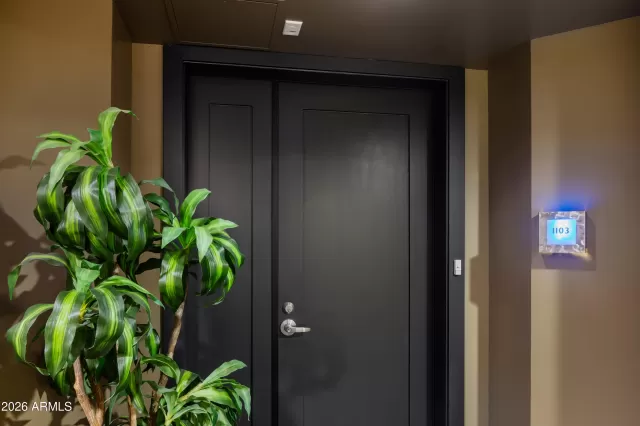 MLS: 6973896 Condo For Sale