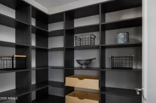 Photo #6: 6973896 Listing