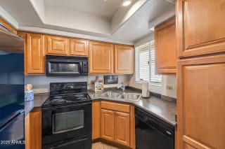 Photo #4: 6974103 Listing 