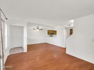 Photo #5: 6974322 Listing 