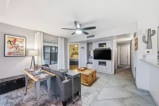 Photo #4: 6974679 Listing 