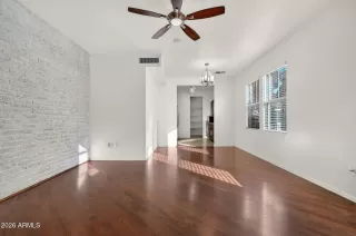 Photo #6: 6975048 Listing