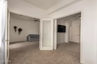 Photo #6: 6975118 Listing