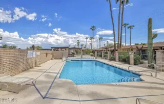 Photo #2: 6975276 Listing