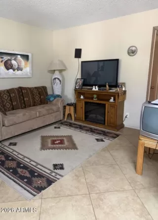 Photo #3: 6975276 Listing