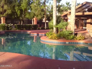 Photo #4: 6975290 Listing