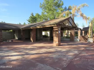 Photo #5: 6975290 Listing