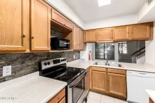 Photo #4: 6975402 Listing 