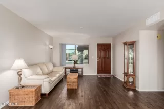 Photo #2: 6975566 Listing 