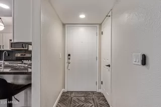 Photo #1: 6975585 Listing