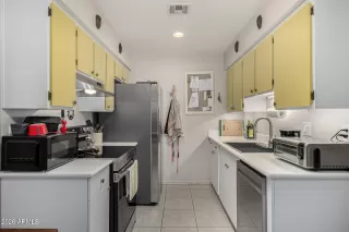 Photo #6: 6975758 Listing 