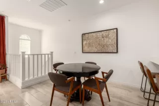 Photo #4: 6975864 Listing