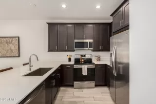 Photo #5: 6975864 Listing