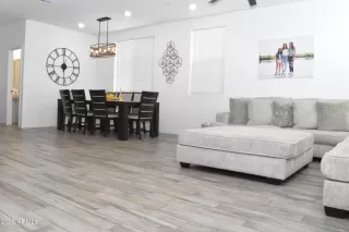 Photo #4: 6975996 Listing