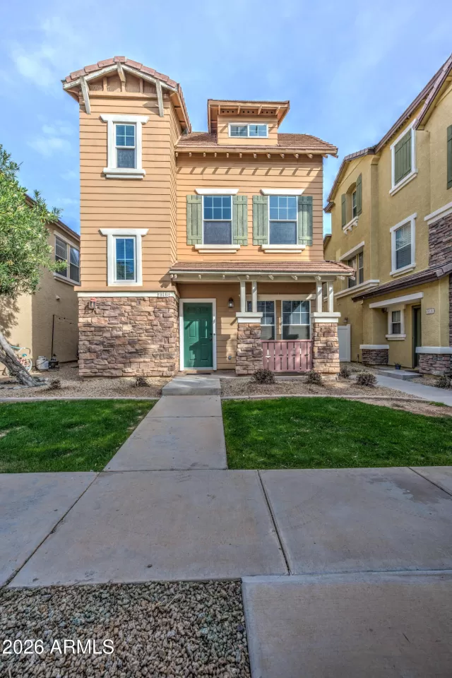 MLS: 6976119 Condo For Sale