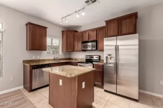 Photo #1: 6976303 Listing