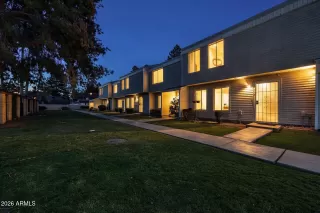 More Details about MLS # 6976544 : 738 E STRAHAN DRIVE