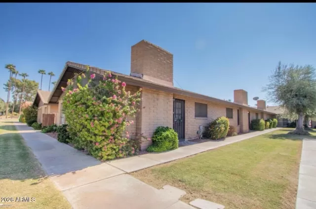 MLS: 6976768 Condo For Sale