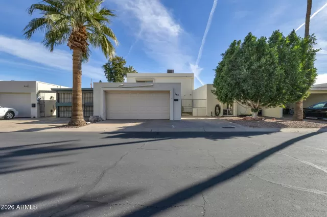 MLS: 6977050 Condo For Sale