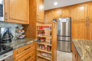 Photo #6: 6977050 Listing