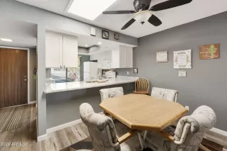 Photo #5: 6977077 Listing 