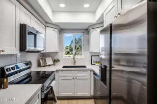 Photo #1: 6977187 Listing 