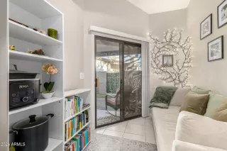 Photo #6: 6977223 Listing