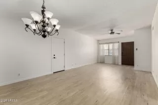 Photo #3: 6977351 Listing 