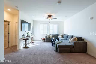 Photo #5: 6977552 Listing