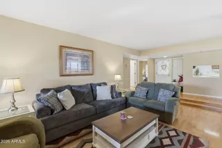 Photo #4: 6977572 Listing