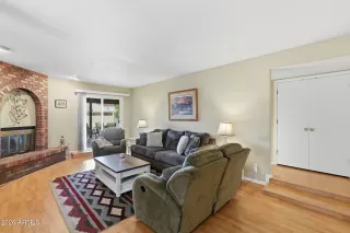 Photo #5: 6977572 Listing