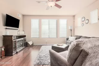 Photo #4: 6977688 Listing