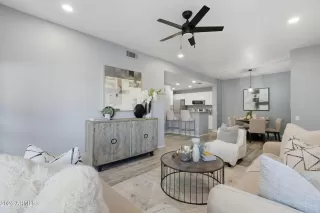 Photo #4: 6977808 Listing 