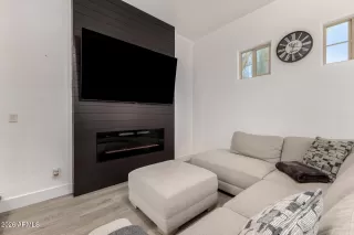 Photo #5: 6977843 Listing 