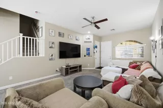 Photo #6: 6977849 Listing 