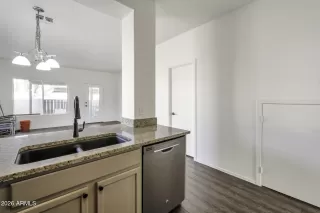 Photo #3: 6978192 Listing 