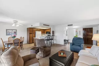 Photo #3: 6978441 Listing