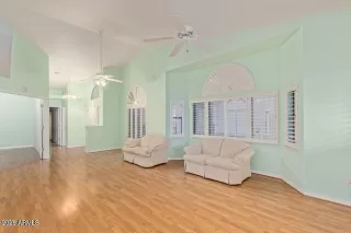 Photo #5: 6978611 Listing 