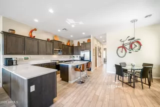 Photo #4: 6978641 Listing 