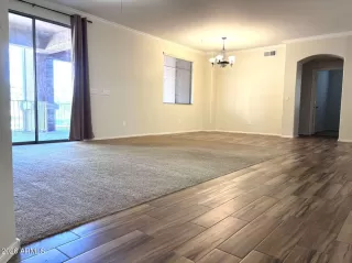 Photo #4: 6978658 Listing 