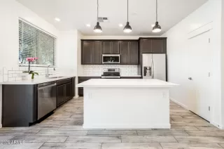 Photo #1: 6978669 Listing 