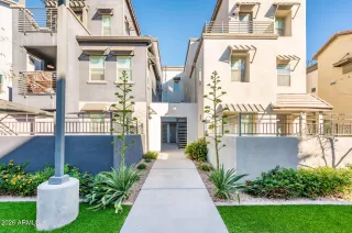 Photo #3: 6978669 Listing 