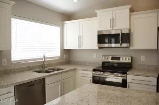 Photo #2: 6978858 Listing