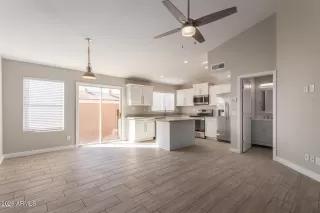 Photo #6: 6978858 Listing