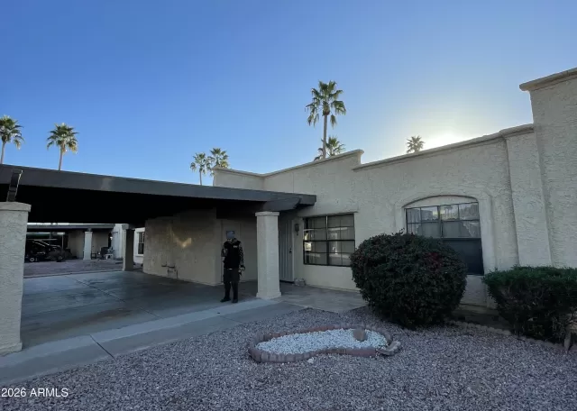 MLS: 6978938 Condo For Sale